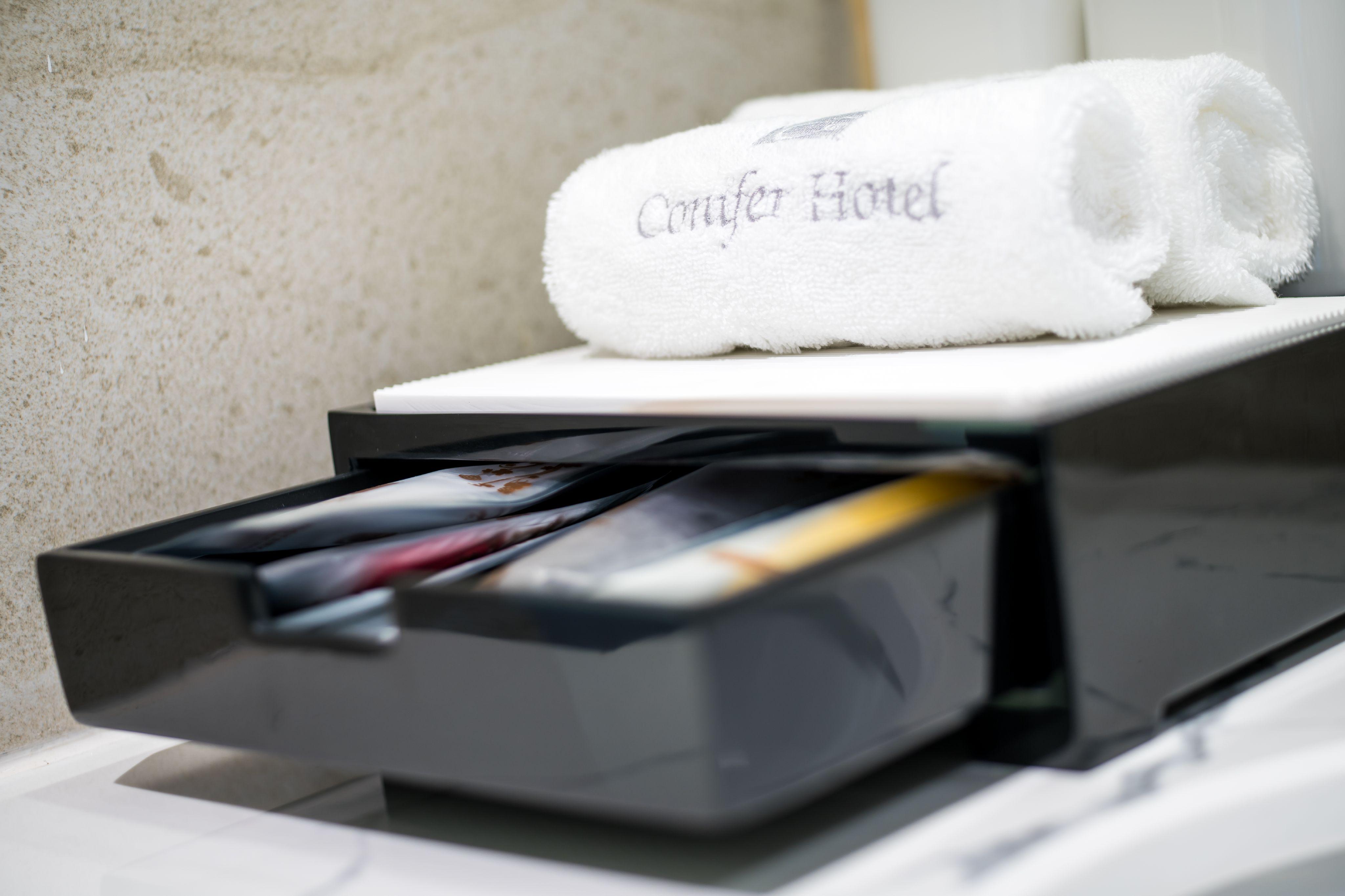 Conifer Grand Hotel Ханой Екстериор снимка