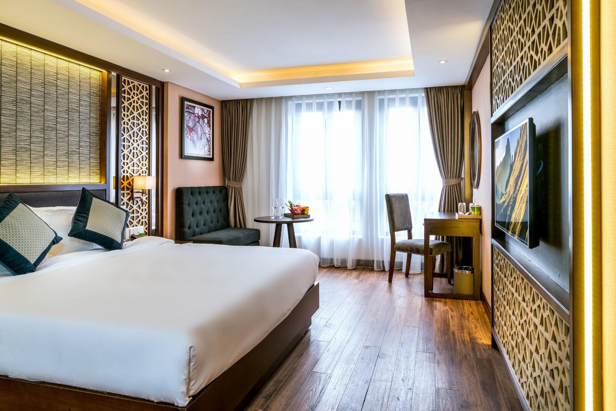 Conifer Grand Hotel Ханой Екстериор снимка