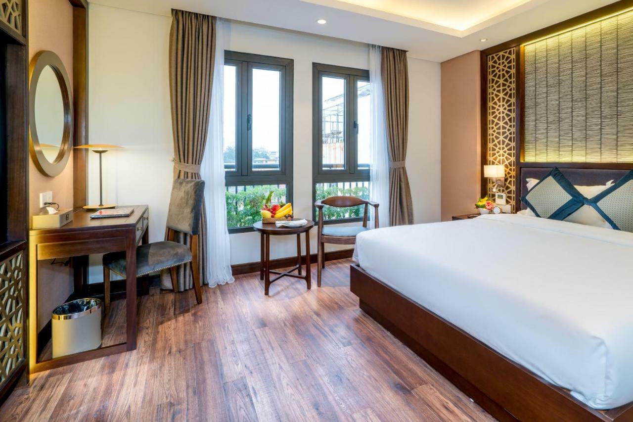 Conifer Grand Hotel Ханой Екстериор снимка