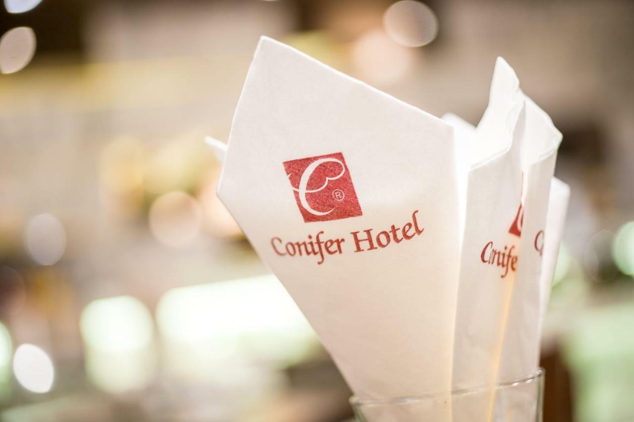 Conifer Grand Hotel Ханой Екстериор снимка