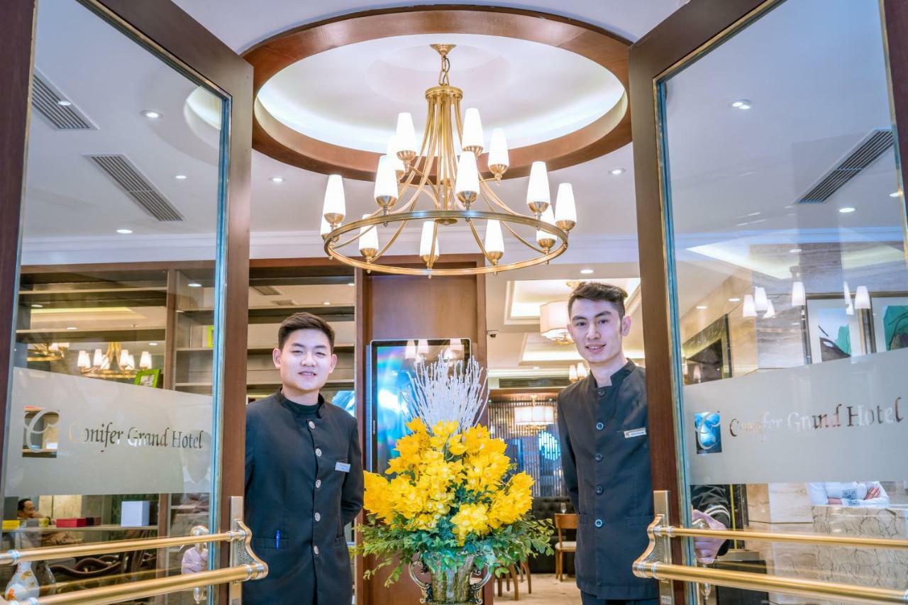 Conifer Grand Hotel Ханой Екстериор снимка